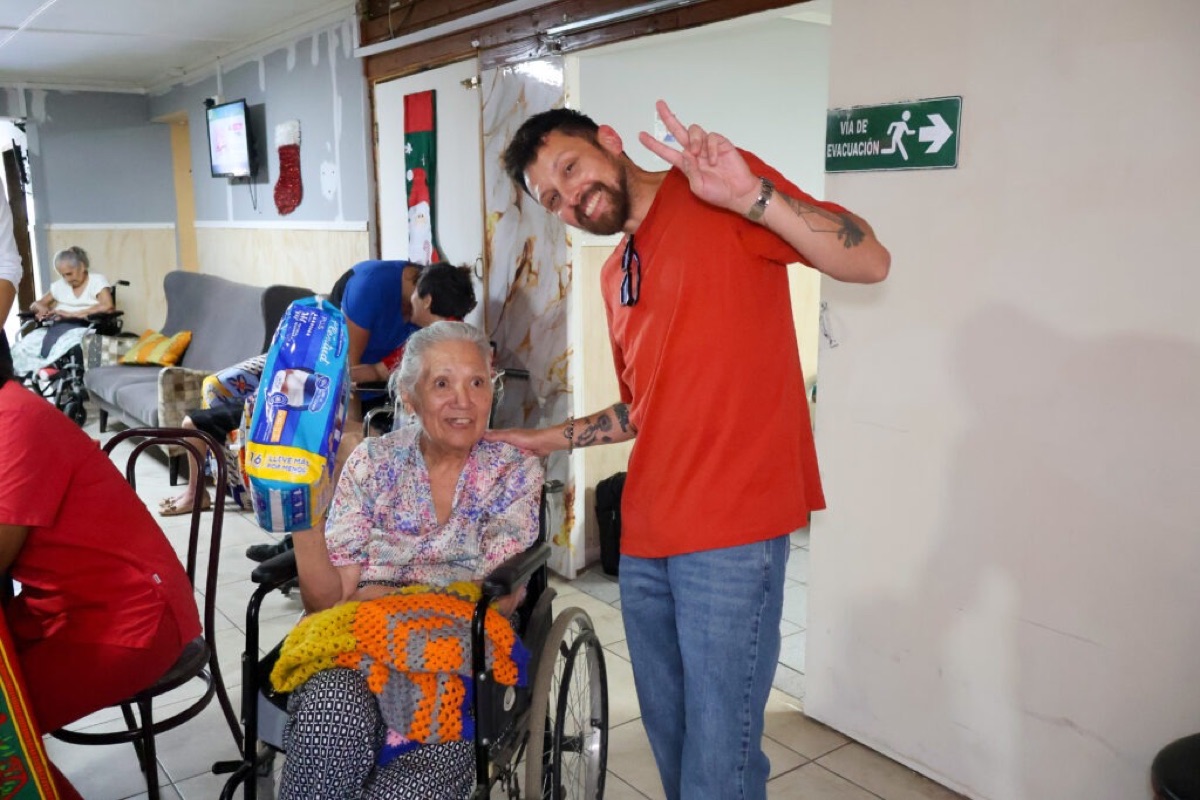 Entrega directa de ayuda a la comunidad